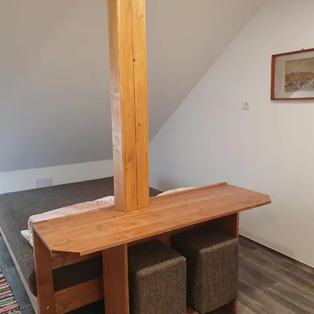 Feherkolapa Turistahaz Panzio *