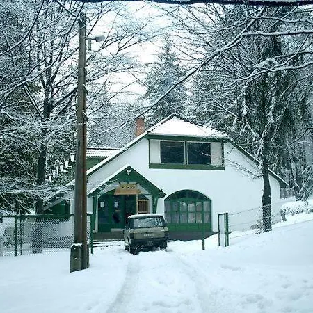 Fehérkőlápa Panzió Auberge de jeunesse