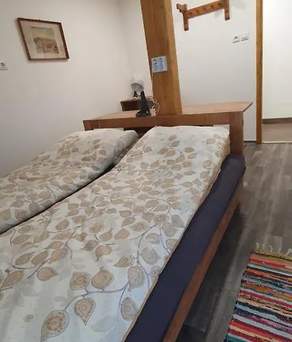 Feherkolapa Turistahaz Panzio Hostel *