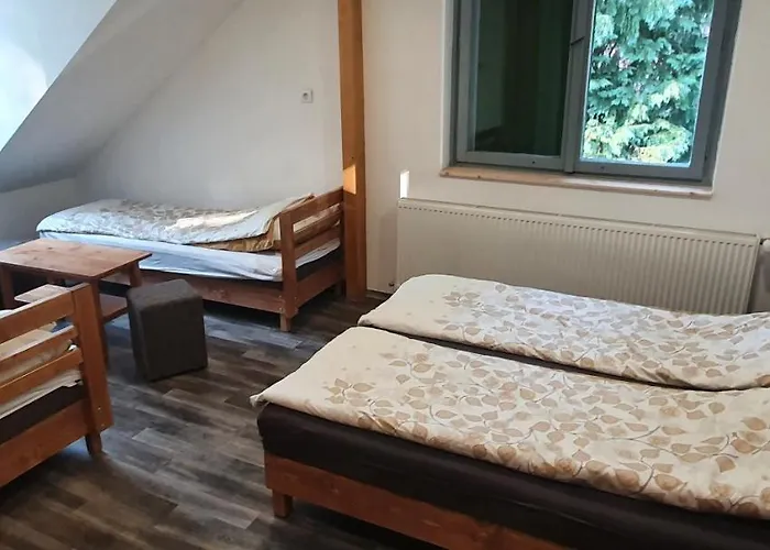 Feherkolapa Turistahaz Panzio Lillafured